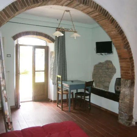 Piccolo Ulivo Ranch بيت ضيافة *